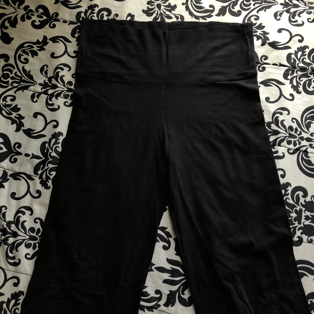 Plain black yoga pants